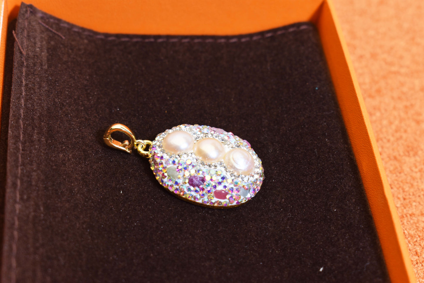 Natural pearl necklace pendant, three-dimensional inlaid with colored zircon and tourmaline pendant