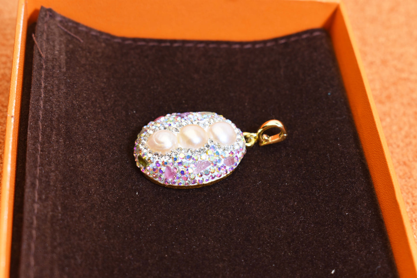 Natural pearl necklace pendant, three-dimensional inlaid with colored zircon and tourmaline pendant