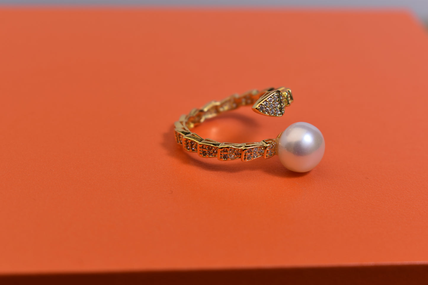 Natural pearl ring inlaid with zircon snake shaped opening adjustable ring