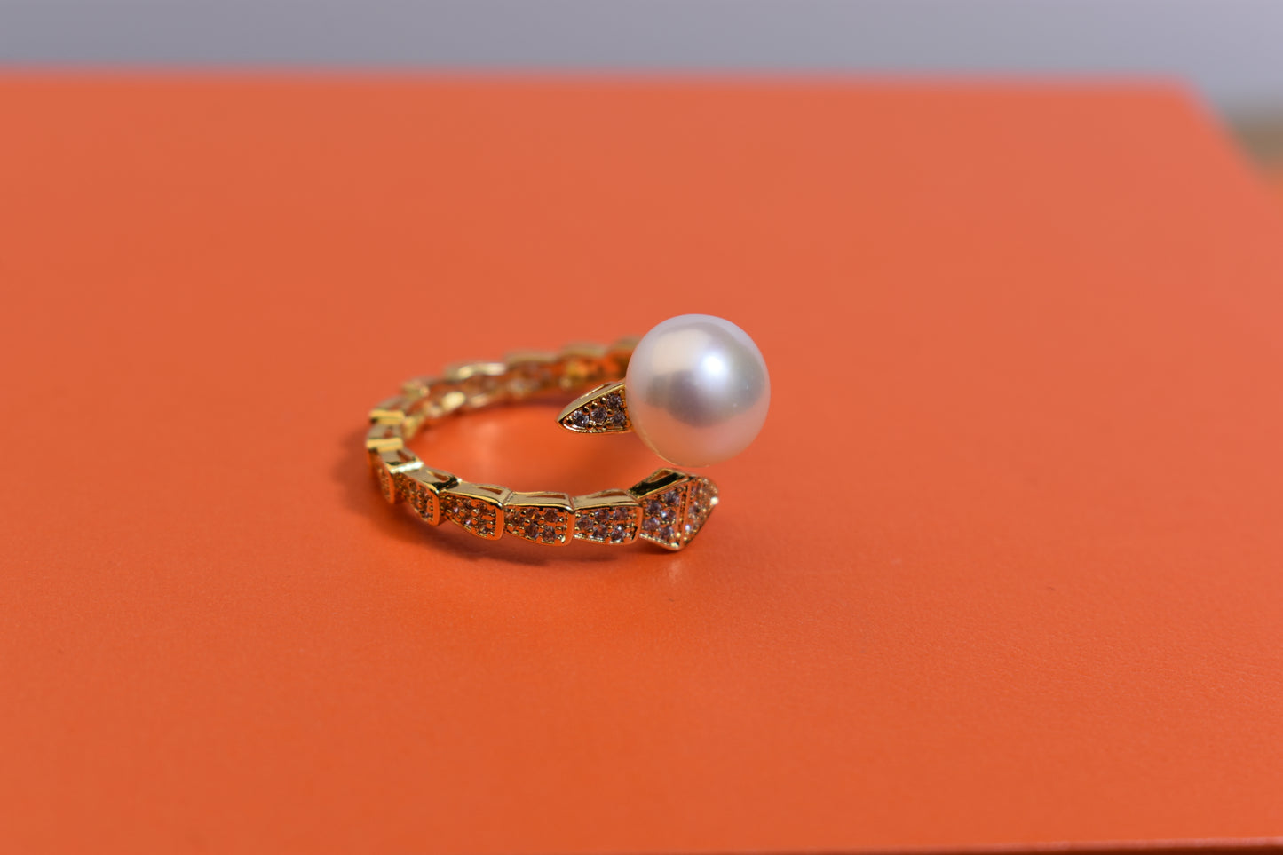 Natural pearl ring inlaid with zircon snake shaped opening adjustable ring