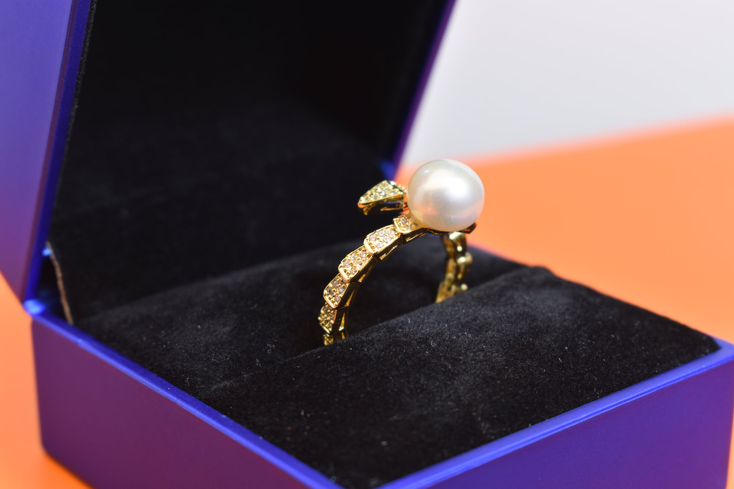 Natural pearl ring inlaid with zircon snake shaped opening adjustable ring